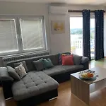 Apartamento Sara *