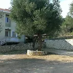 Sara Apartamento Posedarje