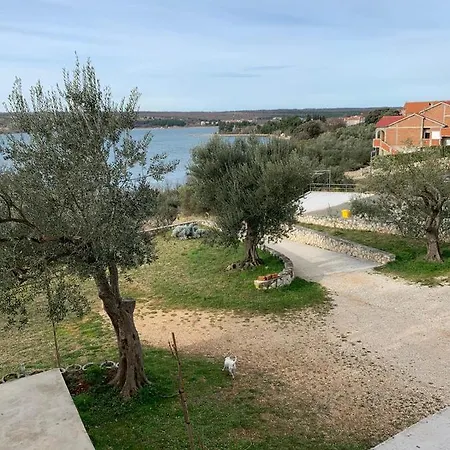 Sara Apartament Posedarje