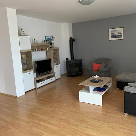 Apartament Sara *