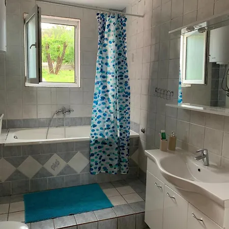 Apartament Sara