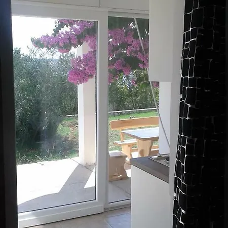 Sara Apartament *