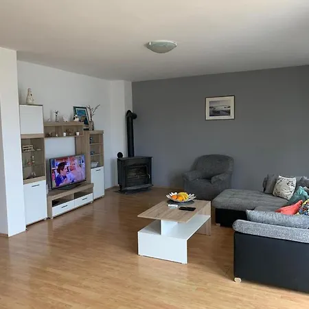 Sara Apartamento Posedarje