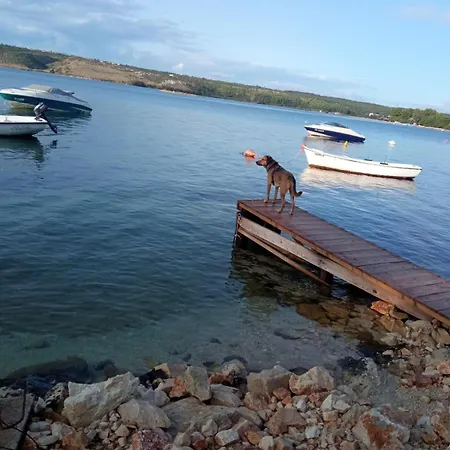 Apartamento Sara Posedarje