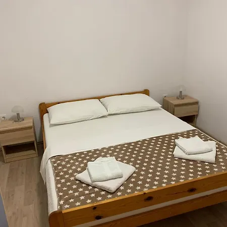 Apartment Sara Posedarje