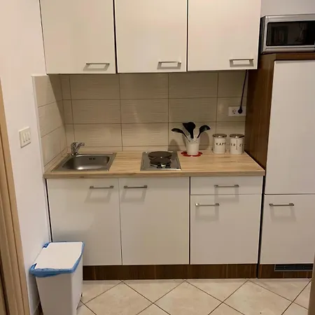 Apartamento Sara Posedarje