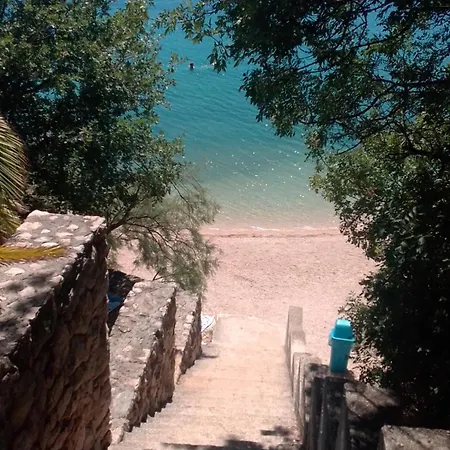 Sara Apartamento Posedarje